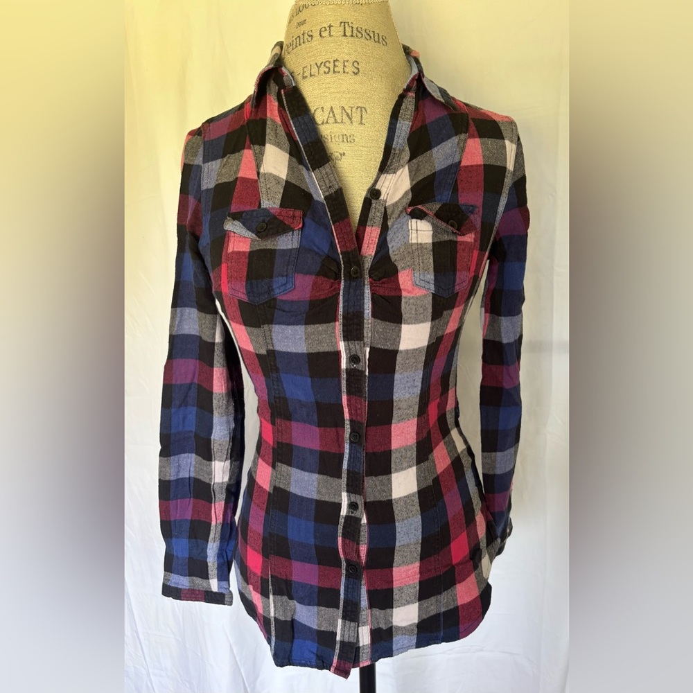 Comfort Outfitter Women’s Button Down Flannel Shirt in Blue/Pink Plaid Sz XL